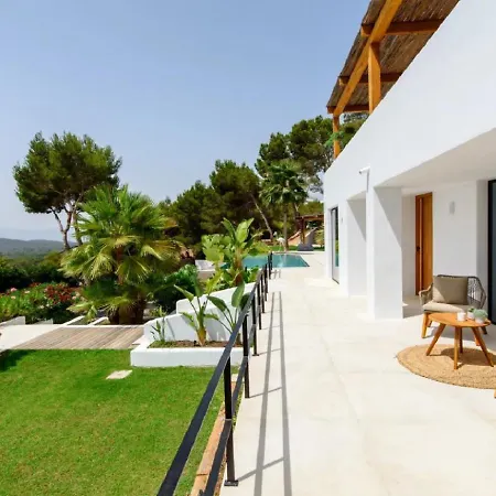 Casa Adel Villa