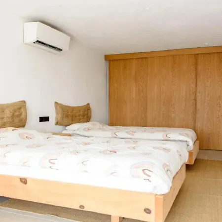 Casa Adel Villa